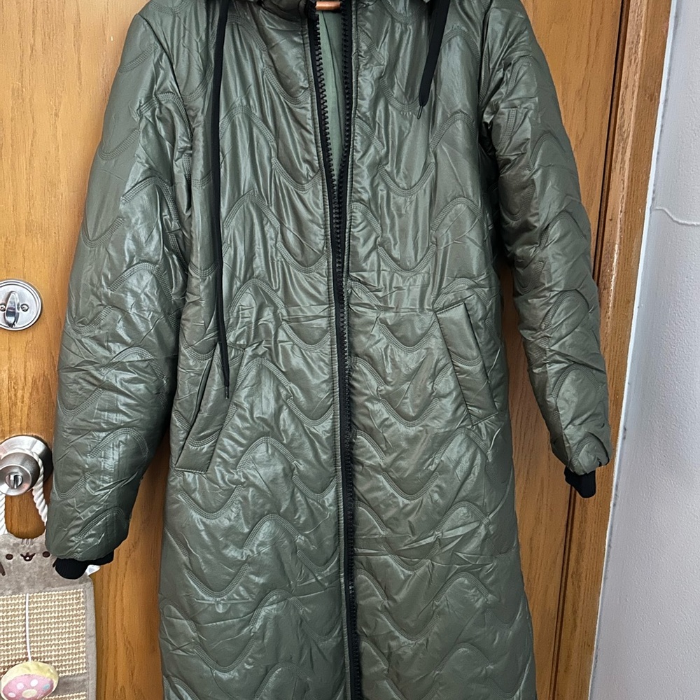 Fokus Quilted Hooded Jacket in Green